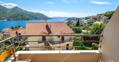 Apartamento 2 habitaciones en Herceg Novi, Montenegro