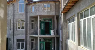 Коммерческое помещение 1 600 м² в Ташкент, Узбекистан