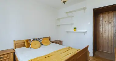 Квартира 3 комнаты в Варшава, Польша
