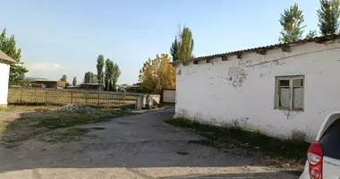 Участок земли в Ташкент, Узбекистан