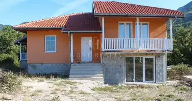 2 bedroom house in Risan, Montenegro