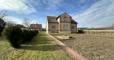 4 room house in Szerecseny, Hungary