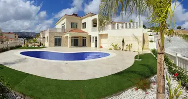 Villa 5 Zimmer mit Meerblick, mit Schwimmbad, mit Bergblick in Peyia, Cyprus