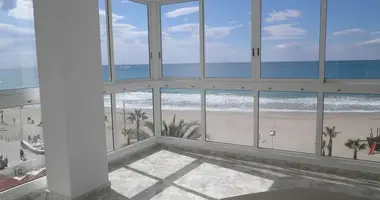 Apartamento 3 habitaciones en Calpe, Španjolska