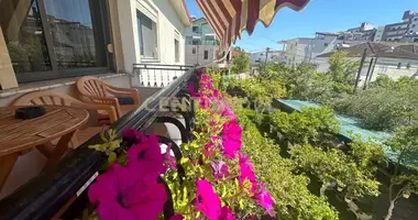Villa 10 bedrooms in Bashkia Durres, Albania