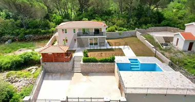 3-Schlafzimmer-Villa mit Parkplatz, mit Möbliert, mit Klimaanlage in Zagora, Montenegro