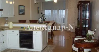 4 room apartment in Odessa, Ukraine