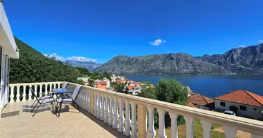 Wohnung 3 Schlafzimmer in Prcanj, Montenegro