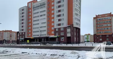 Tienda 71 m² en Kobriny, Bielorrusia