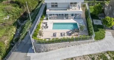 Villa 7 zimmer in Donji Orahovac, Montenegro