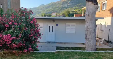 Apartamento 2 habitaciones en Herceg Novi, Montenegro