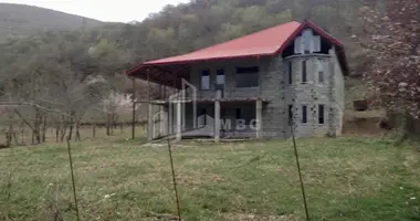 Villa 4 bedrooms with Asphalted road, with Yes, with Yes in Georgia