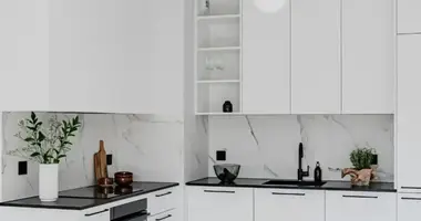 Квартира 4 комнаты в Варшава, Польша