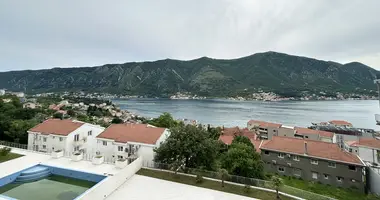 Квартира 3 комнаты в Доброта, Черногория