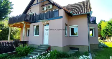 House 13 rooms in Balatonszemes, Hungary