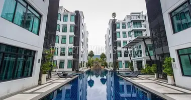 Apartamento 4 habitaciones en Kamala, Tailandia