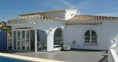 Вилла   с ванной, с личным бассейном, с энергетическим сертификатом в Бенитачель, Испания