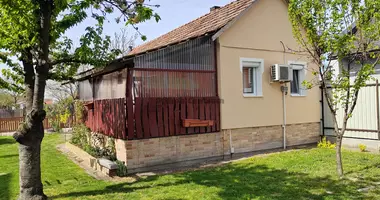 Haus 2 Zimmer in Zieglet, Ungarn