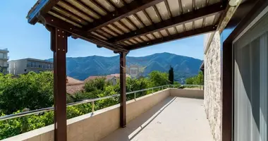 2 bedroom apartment in Dobrota, Montenegro