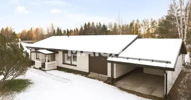 Haus 4 zimmer in Seinaejoen seutukunta, Finnland