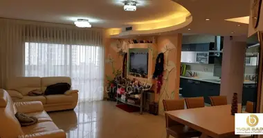 5 room apartment in Ashdod, Israel