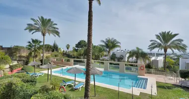 Apartamento 2 habitaciones en Estepona, Španjolska