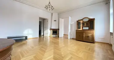 Квартира 6 спален в Рига, Латвия