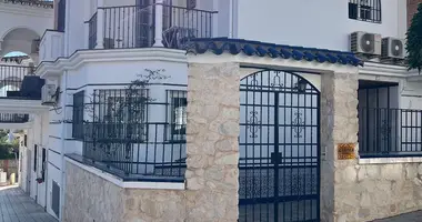 Villa 5 bedrooms in Fuengirola, Spain