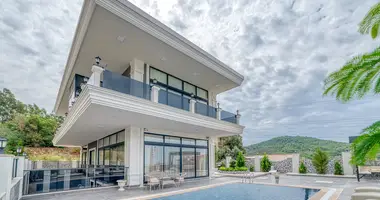 Villa 4 chambres dans Muratpasa, Turquie