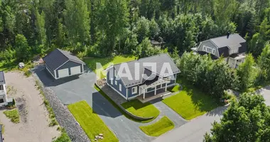 Casa 4 habitaciones en Lopen kirkonkyla, Finlandia