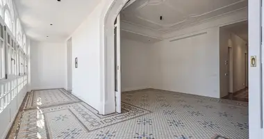 Mieszkanie 3 pokoi w Barcelona, Hiszpania