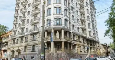 3 room apartment in Odesa, Ukraine