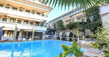 Hotel 2 000 m² in Pefkochori, Griechenland