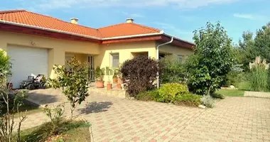 4 room house in Erd, Hungary