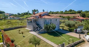 Casa 5 habitaciones en Sveti Lovrec, Croacia