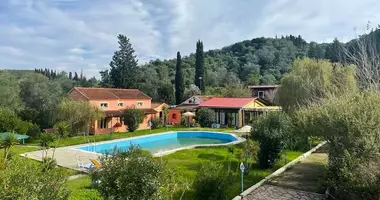Hôtel 1 226 m² dans Peroulades, Grèce