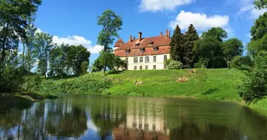 Dom w Skrundas novads, Łotwa