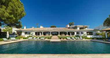 Villa 16 bedrooms in Marbella, Spain