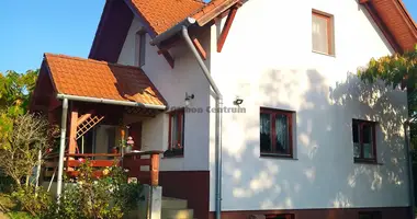 4 room house in Zamardi, Hungary