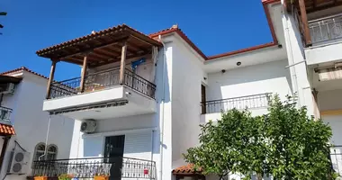 Apartamento 3 habitaciones en Skala Fourkas, Grecia