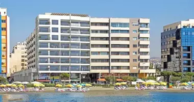 Mieszkanie 3 pokoi w Limassol, Cyprus