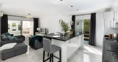 Apartamento 3 habitaciones en Marbella, Španjolska