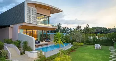 Villa 4 Zimmer mit Balkon, mit Parken, mit Online-Tour in Phuket, Thailand