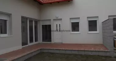 4 room apartment in Hungary