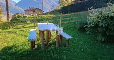 2 bedroom apartment in Cremia, Italy