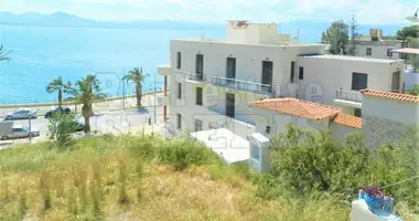 Cottage 3 bedrooms in Loutraki, Greece