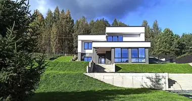 House in Aziaryckaslabadski sielski Saviet, Belarus