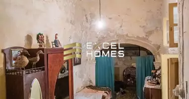 2 bedroom house in Luqa, Malta