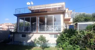 Dom 4 pokoi w Pecurice, Czarnogóra