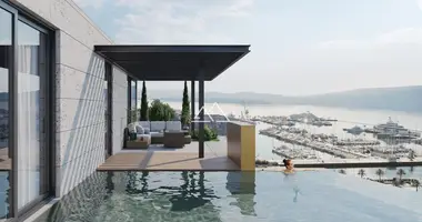 Apartamento 4 habitaciones en Tivat, Montenegro